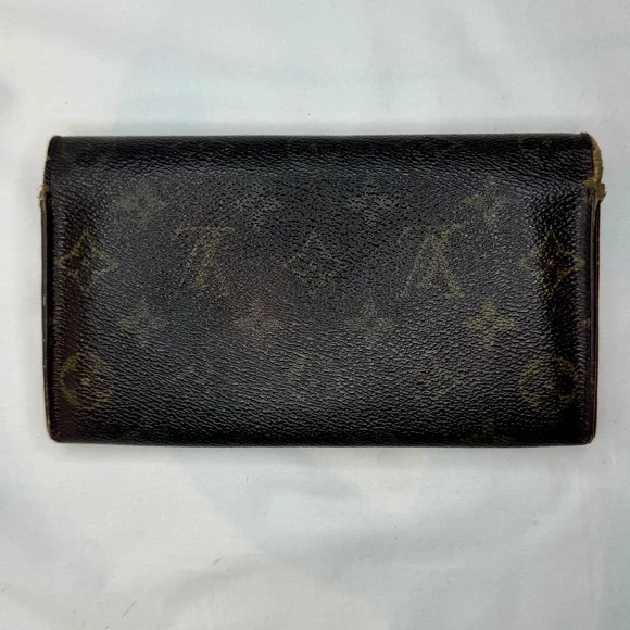 Louis Vuittton Monogram Sarah Long Wallet - Excellent Interior - Picture 2 of 15